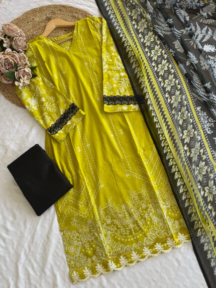 Readymade Pakistani Suit