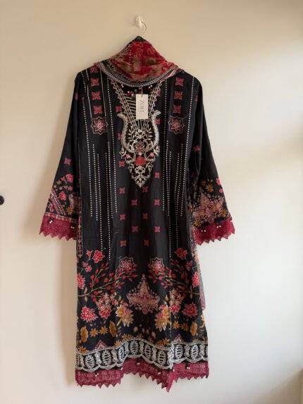 Stylish Black Pakistani Suit